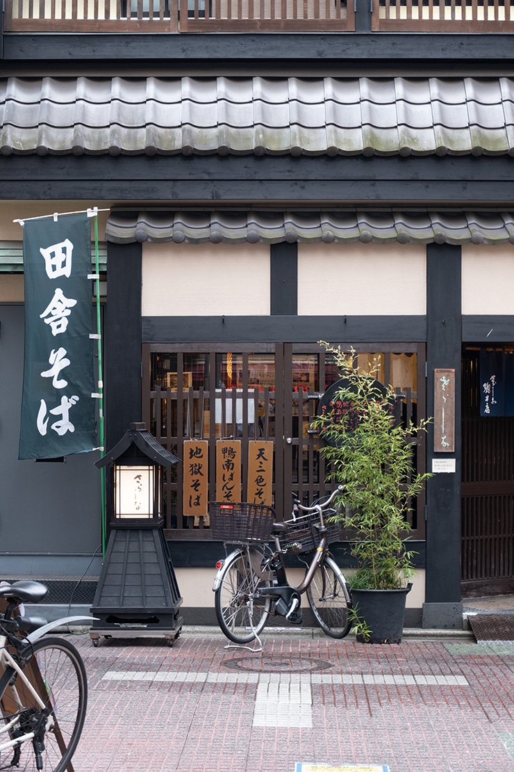FUJIFILM X-M5 作例：街中