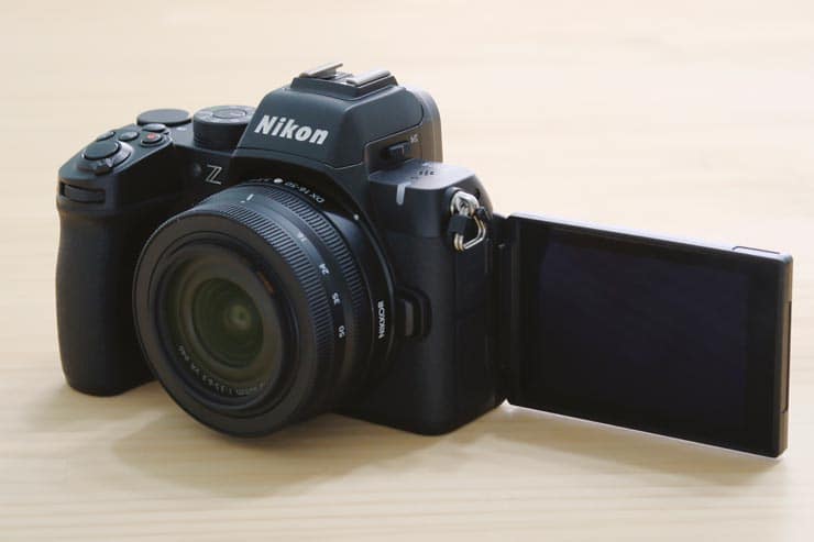 Nikon Z50 II本体モニター開き