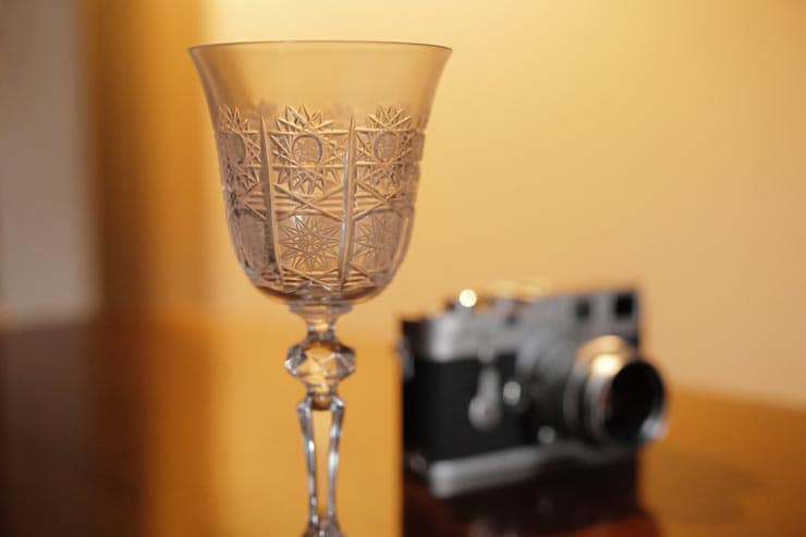 Leica SL3-S 作例：室内のグラス