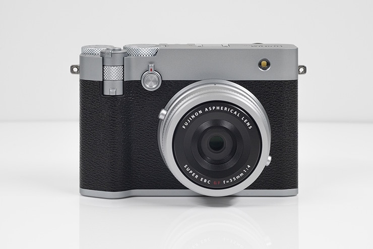 GFX100RFの本体画像