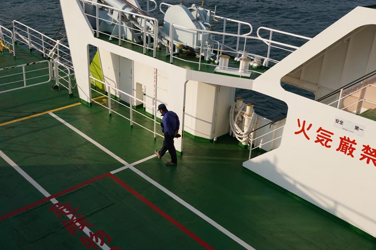 SIGMA 16-300mm F3.5-6.7 DC OS | Contemporaryの作例：フェリーの甲板