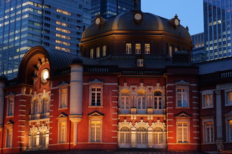 Panasonic LUMIX S1II 作例：夕暮れの東京駅