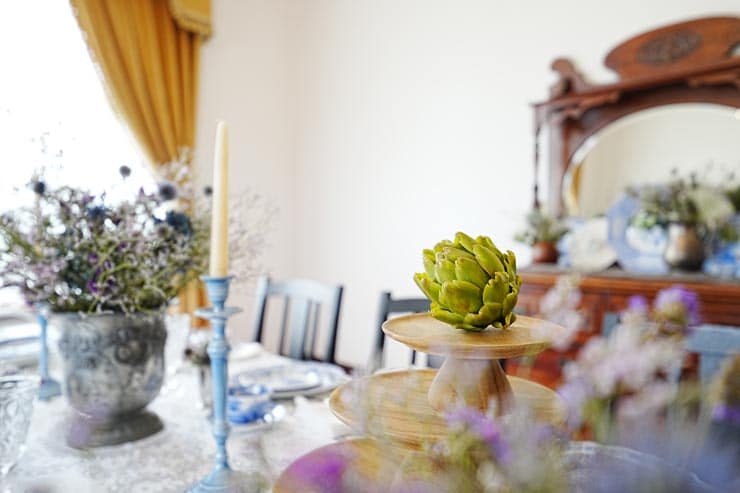 TAMRON 16-30mm F/2.8 Di III VXD G2作例：テーブルの上のアーティチョーク