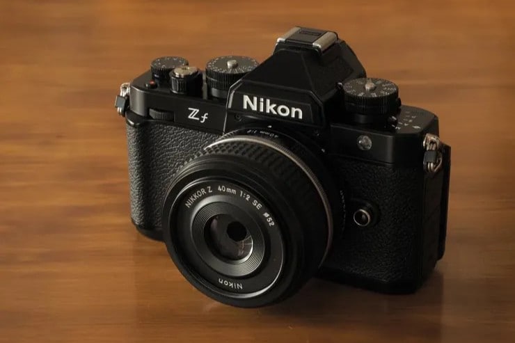 Nikon Zf 本体画像