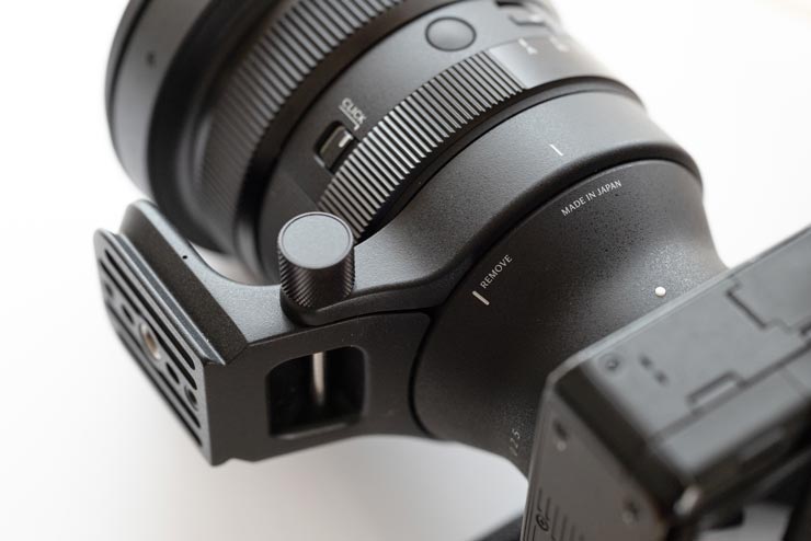 Sigma 135mm F1.4 DG | Art本体の三脚座