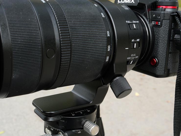 Panasonic LUMIX S 100-500mm F5-7.1 O.I.S.本体の三脚台座