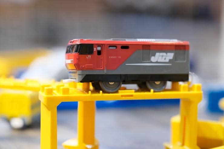 富士フイルム X-T30 III 作例：おもちゃの電車