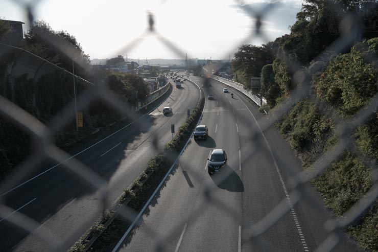 Nikon ZR作例：東名高速道路を見下ろしたカット