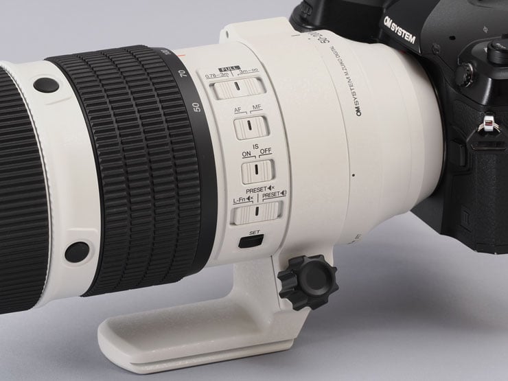OM SYSTEM M.ZUIKO DIGITAL ED 50-200mm F2.8 IS PRO本体：スイッチ部分