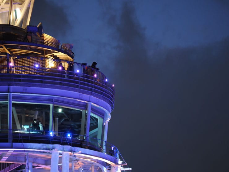 OM SYSTEM M.ZUIKO DIGITAL ED 50-200mm F2.8 IS PRO作例：夜景