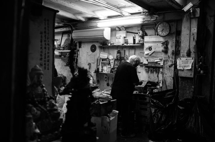 Leica ノクティルックスM F1.2/35mm ASPH.作例：モノクロで撮影した香港の街