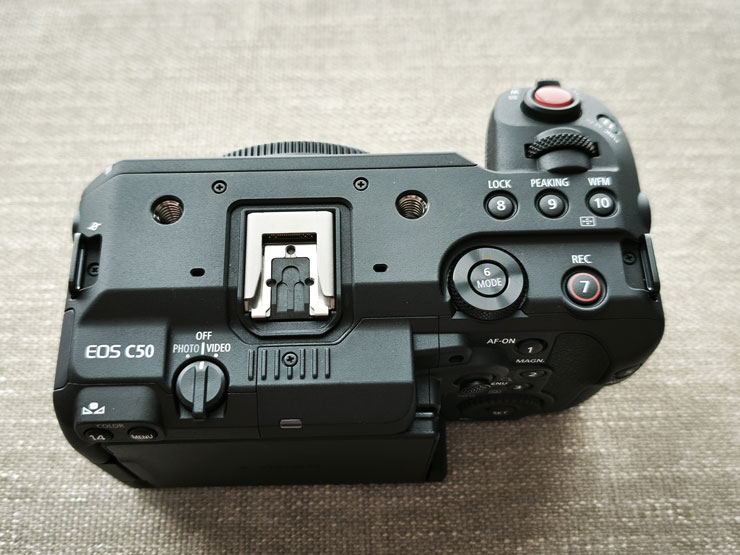 Canon EOS C50 本体:上部