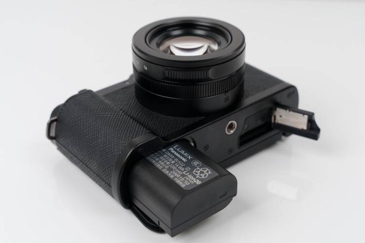 Panasonic LUMIX L10のバッテリー画像