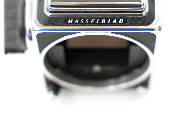 HASSELBLAD レンズの取り外し方画像