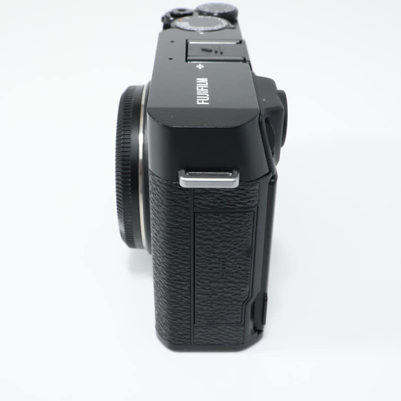 FUJIFILM X-E4 ボディ ブラック