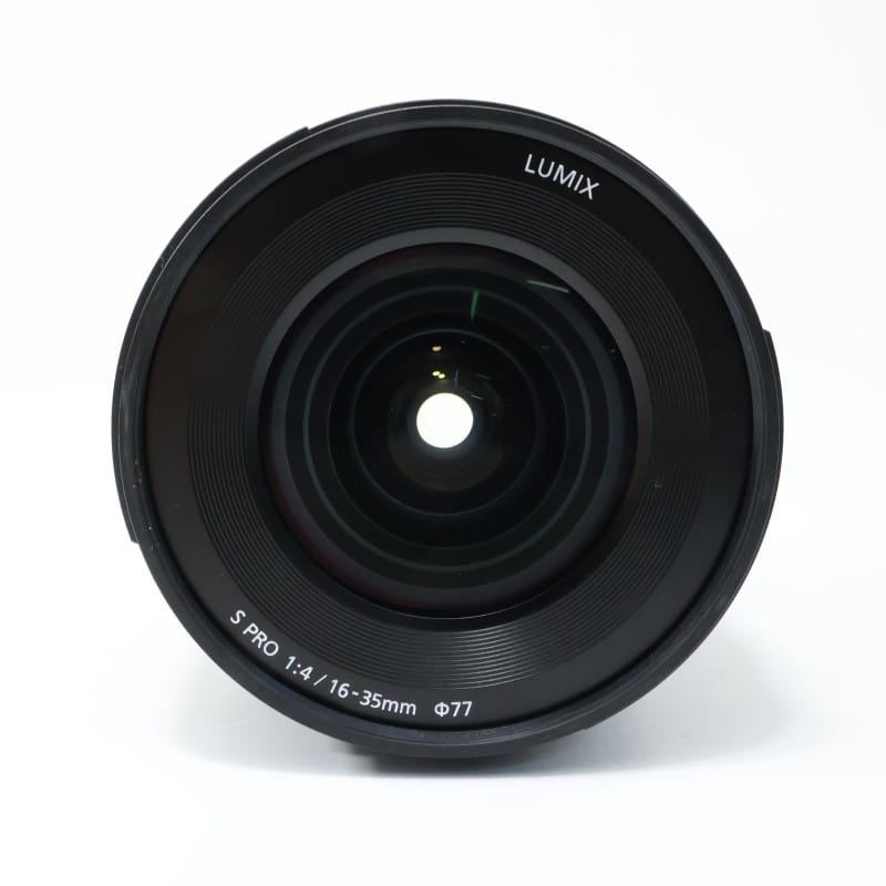 LUMIX S PRO 16-35mm F4 S-R1635
