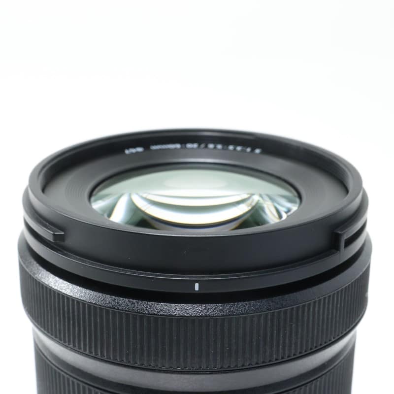 LUMIX S 20-60mm F3.5-5.6 S-R2060