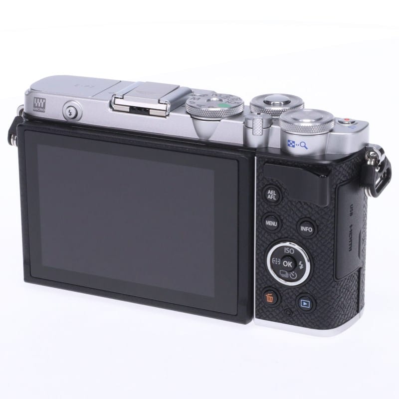 PEN E-P7 ボディー シルバー