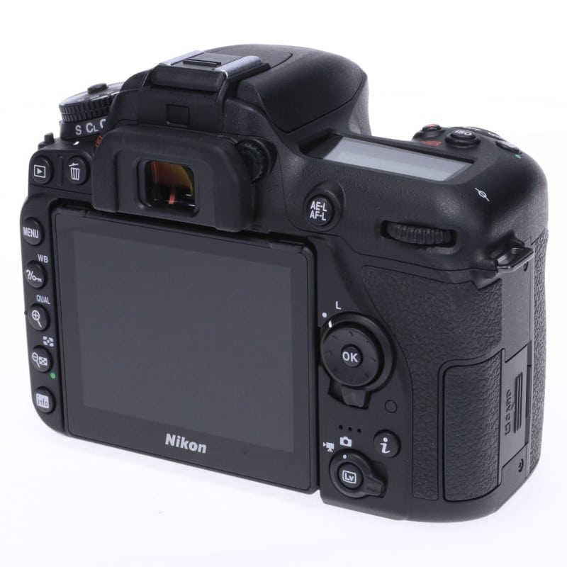 D7500 ボディ