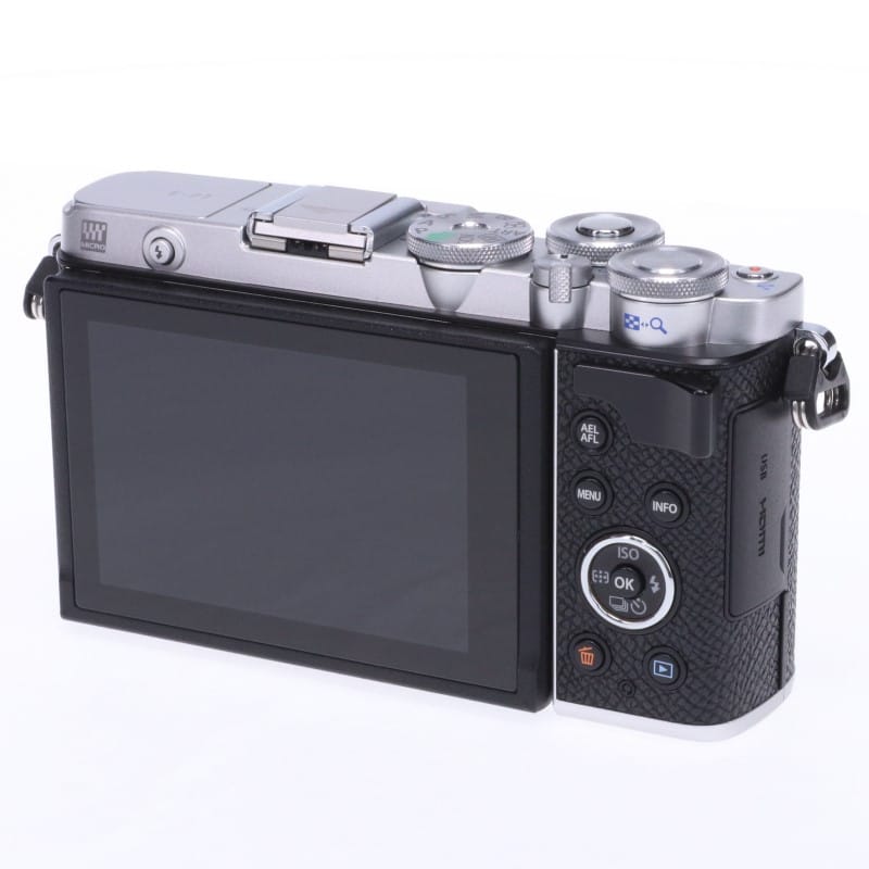 PEN E-P7 ボディー シルバー