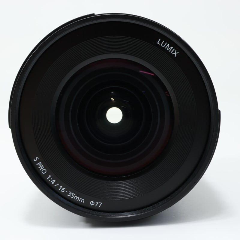 LUMIX S PRO 16-35mm F4 S-R1635