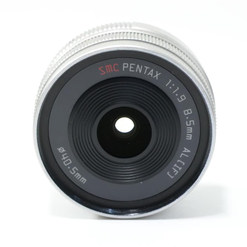 01 STANDARD PRIME 8.5mm F/1.9(シルバー)