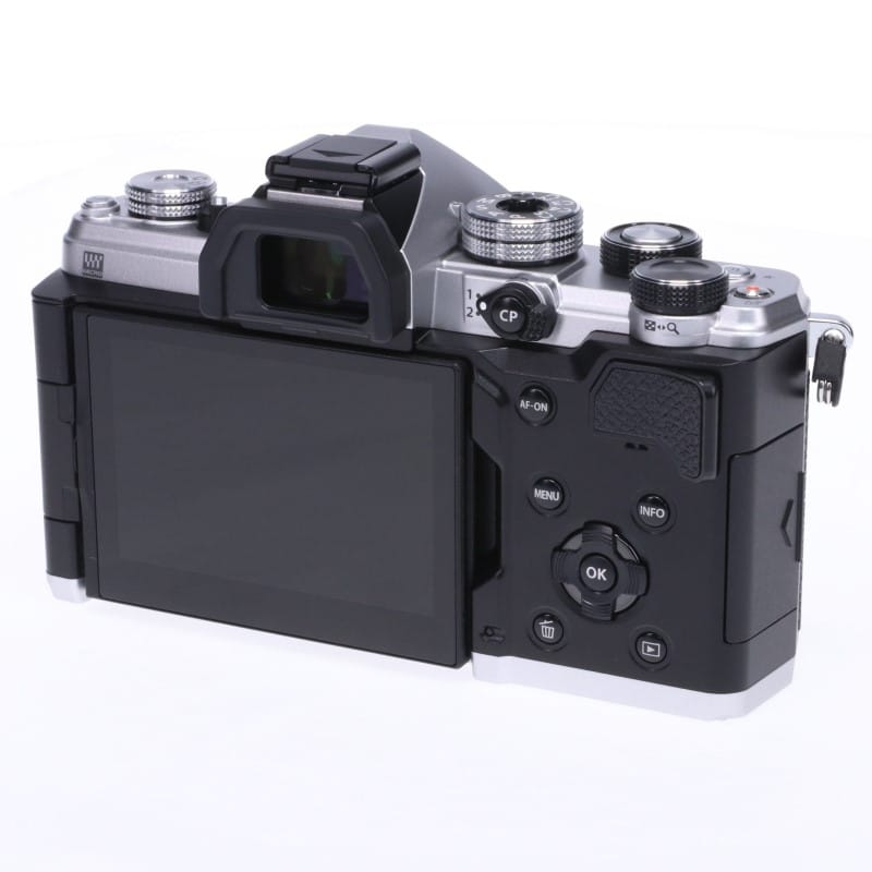 OM SYSTEM OM-3 ボディー シルバー