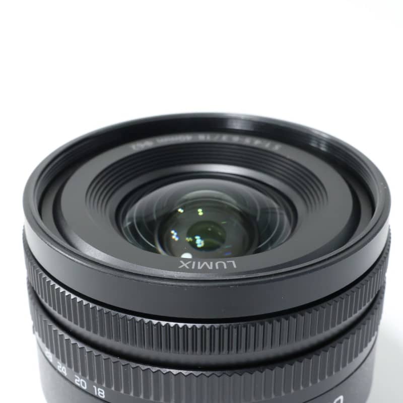 LUMIX S 18-40mm F4.5-6.3 S-R1840