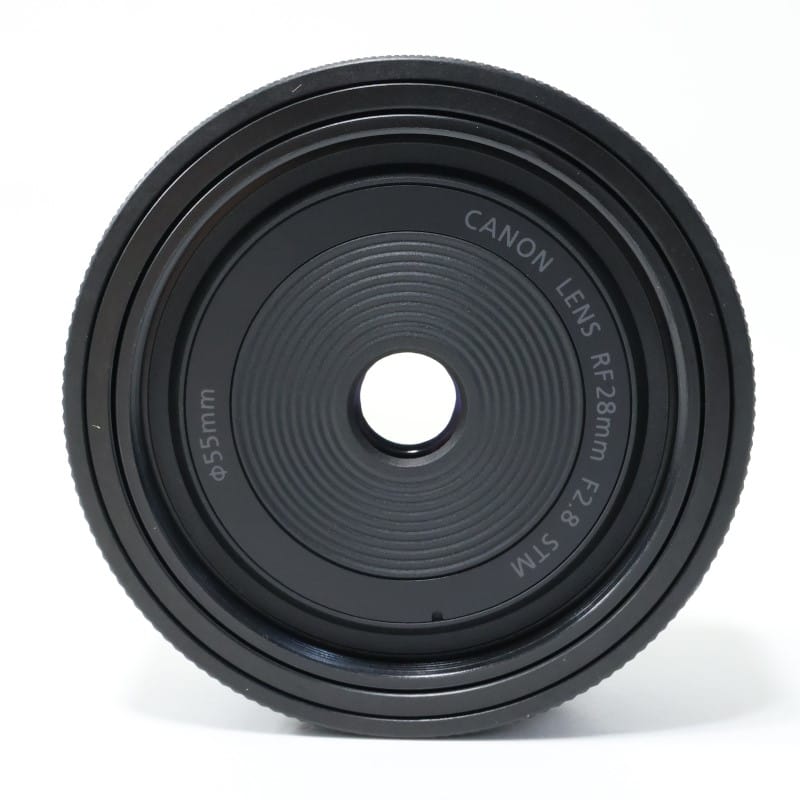 RF28mm F2.8 STM
