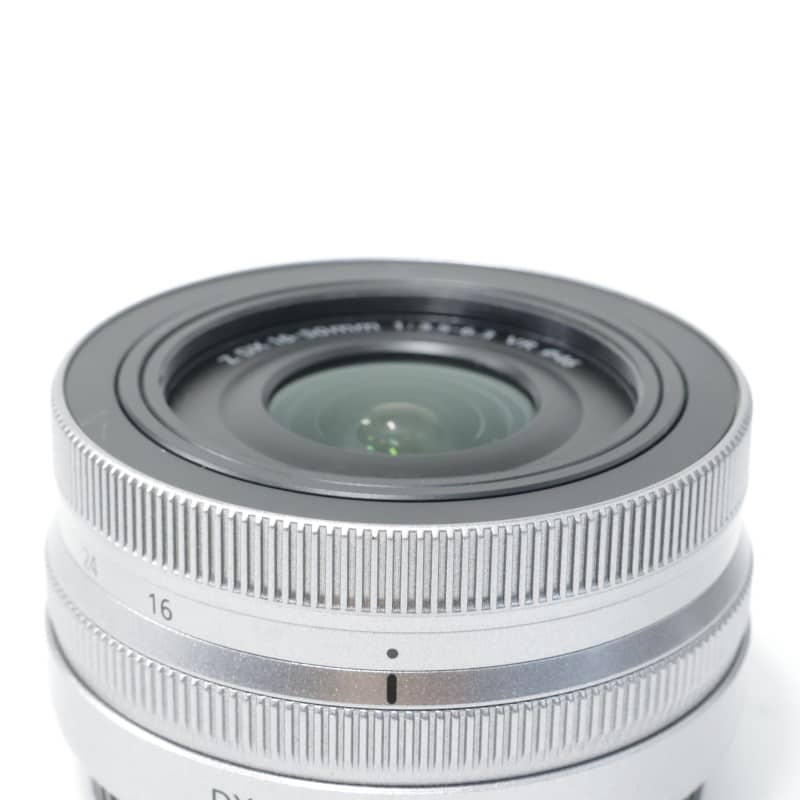 NIKKOR Z DX 16-50mm f/3.5-6.3 VR シルバー