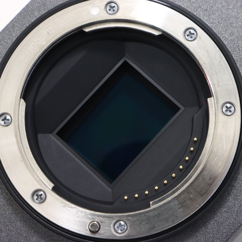 FX30 XLRハンドルユニット同梱モデル ILME-FX30