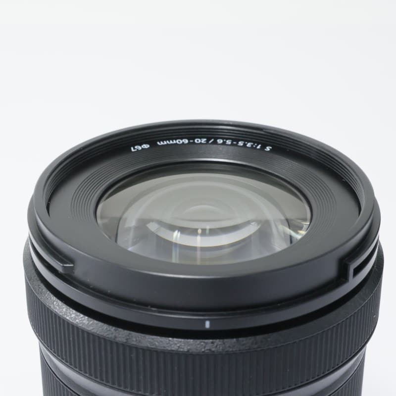 LUMIX S 20-60mm F3.5-5.6 S-R2060