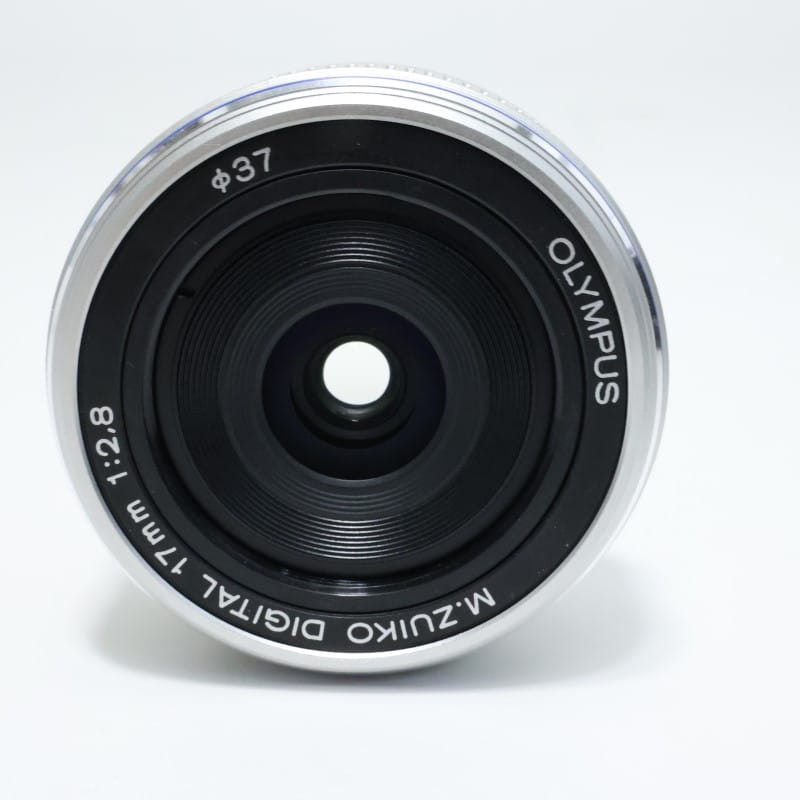 M.ZUIKO DIGITAL 17mm F2.8 シルバー