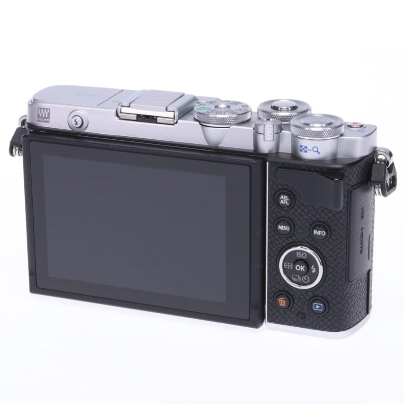 PEN E-P7 ボディー シルバー