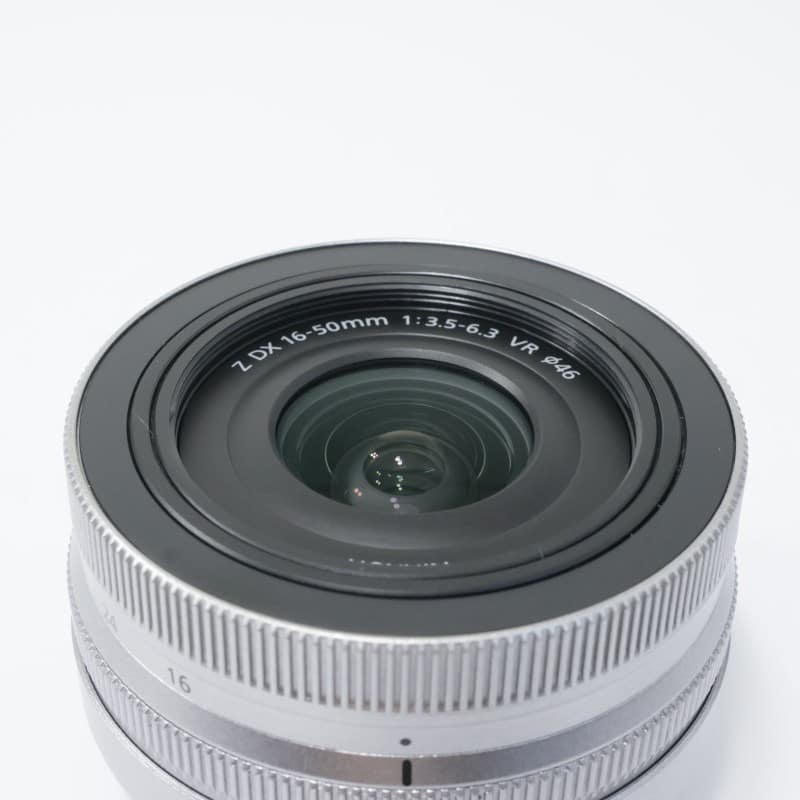 NIKKOR Z DX 16-50mm f/3.5-6.3 VR シルバー