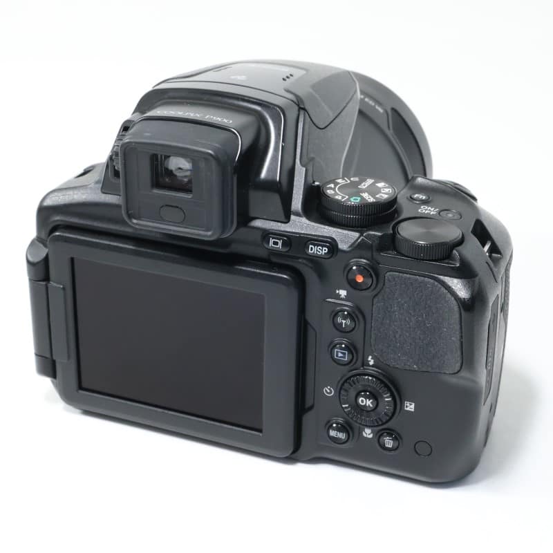 COOLPIX P900