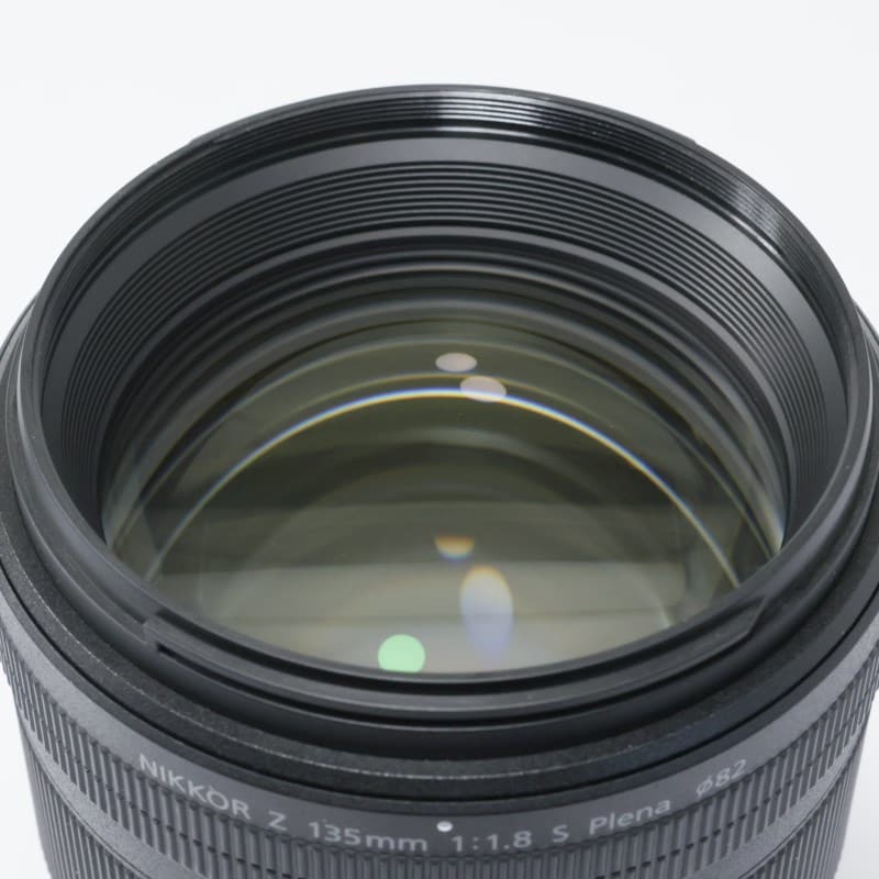 NIKKOR Z 135mm f/1.8 S Plena
