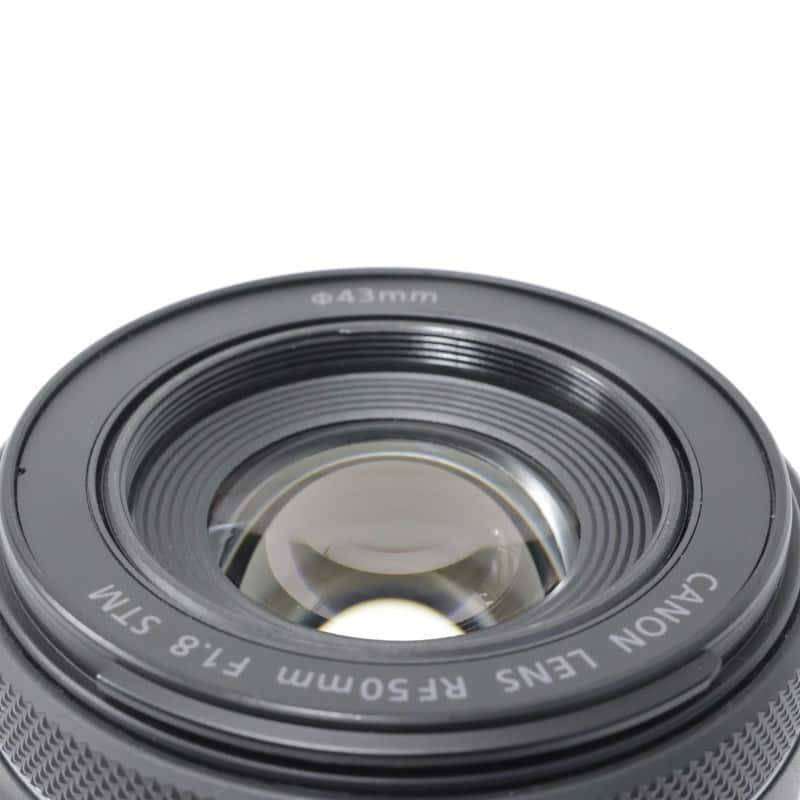 RF50mm F1.8 STM