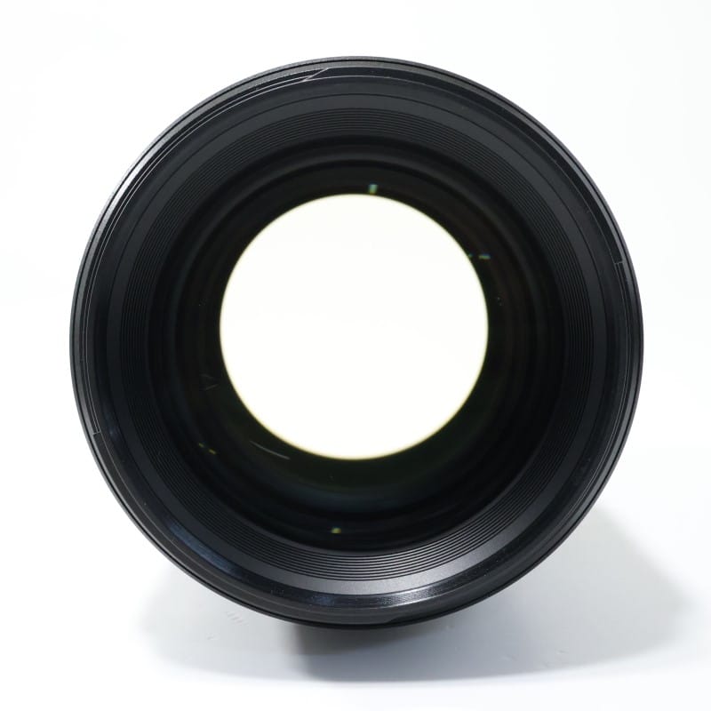 NIKKOR Z 135mm f/1.8 S Plena