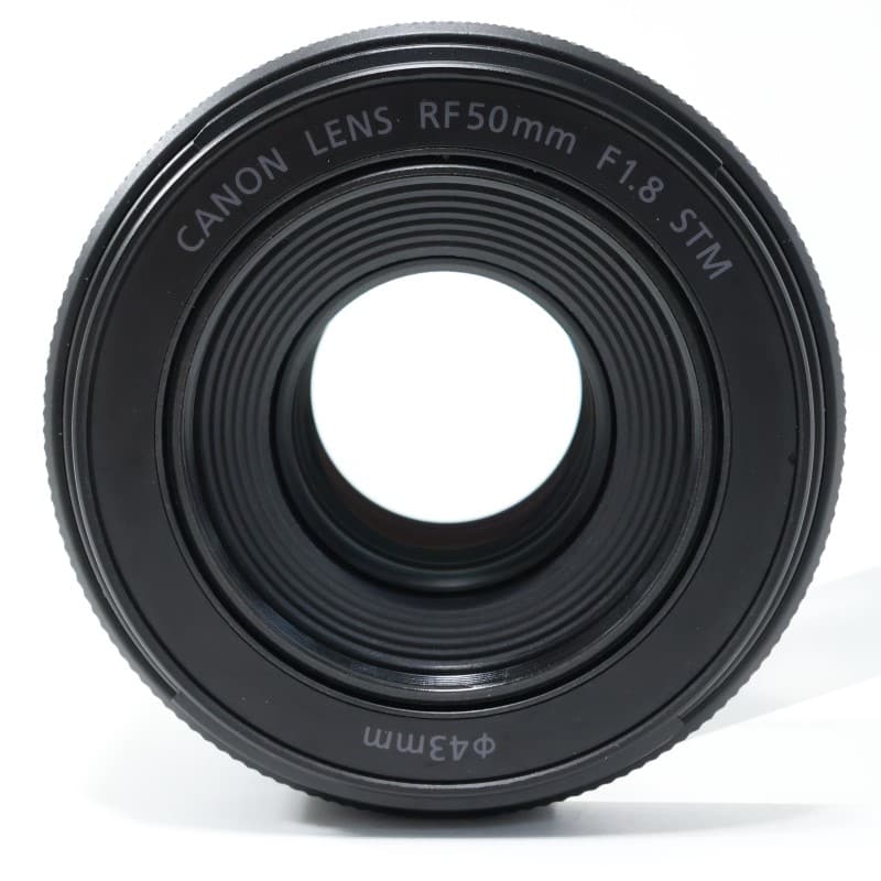 RF50mm F1.8 STM