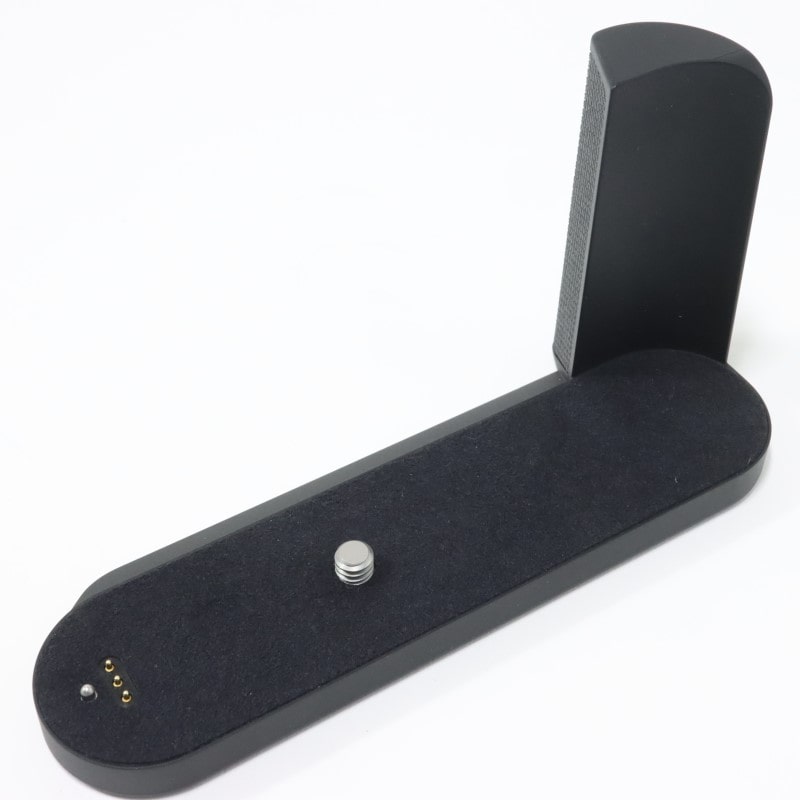 Leica　Q3　ワイヤレスチャージャー　ハンドグリップ再 値下げしました。 LeicaQ3ワイヤレスチャージャーハンドグリップ再 値下げしました。