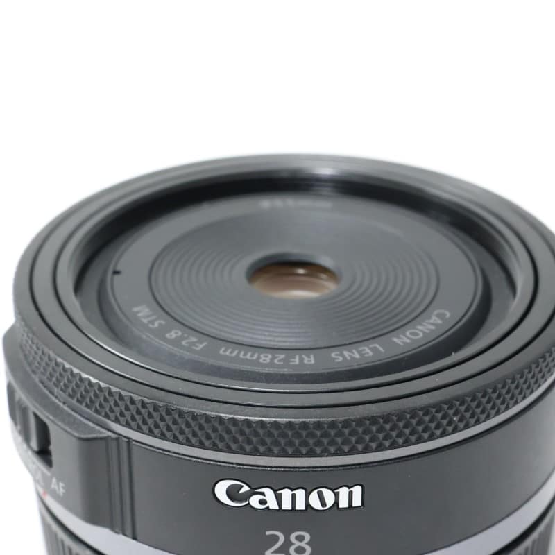 RF28mm F2.8 STM