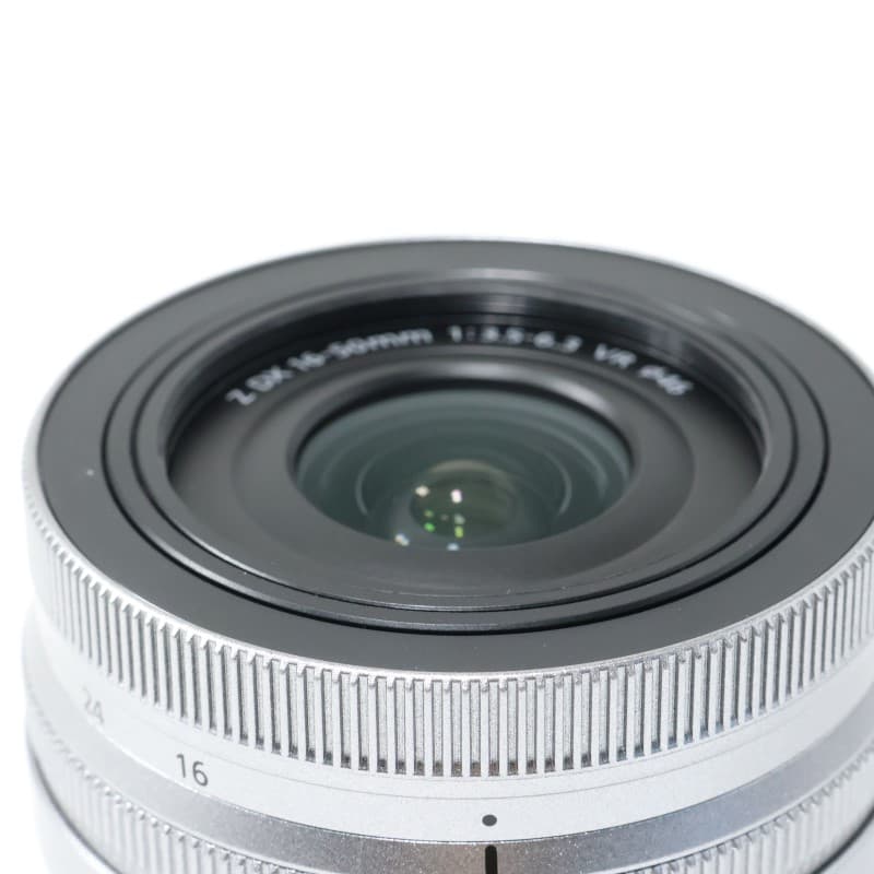 NIKKOR Z DX 16-50mm f/3.5-6.3 VR シルバー