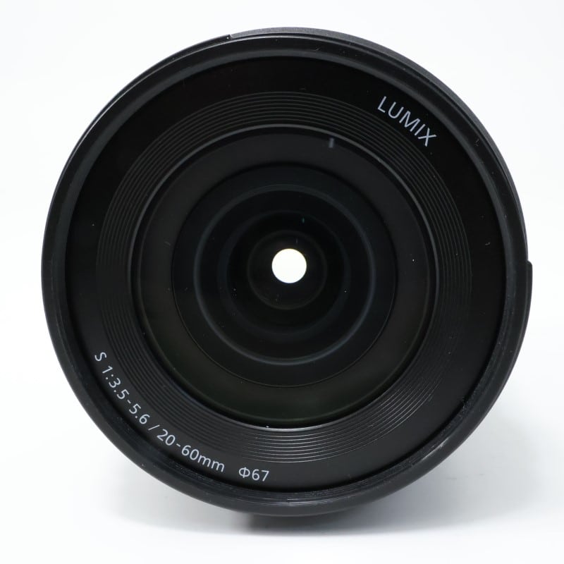 LUMIX S 20-60mm F3.5-5.6 S-R2060