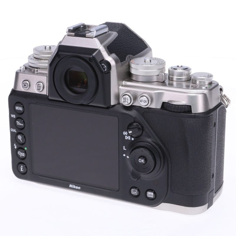 Nikon Df ボディ シルバー ABランク 中古｜フジヤカメラ