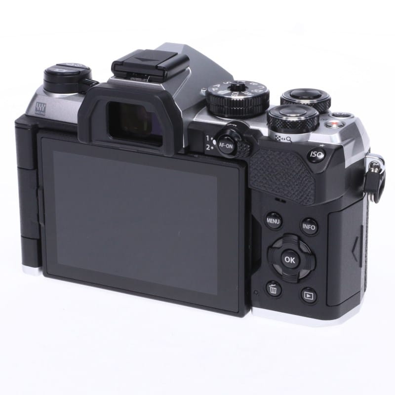 OM SYSTEM OM-5 Mark II ボディー シルバー