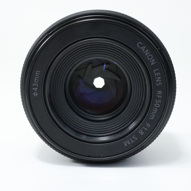 RF50mm F1.8 STM