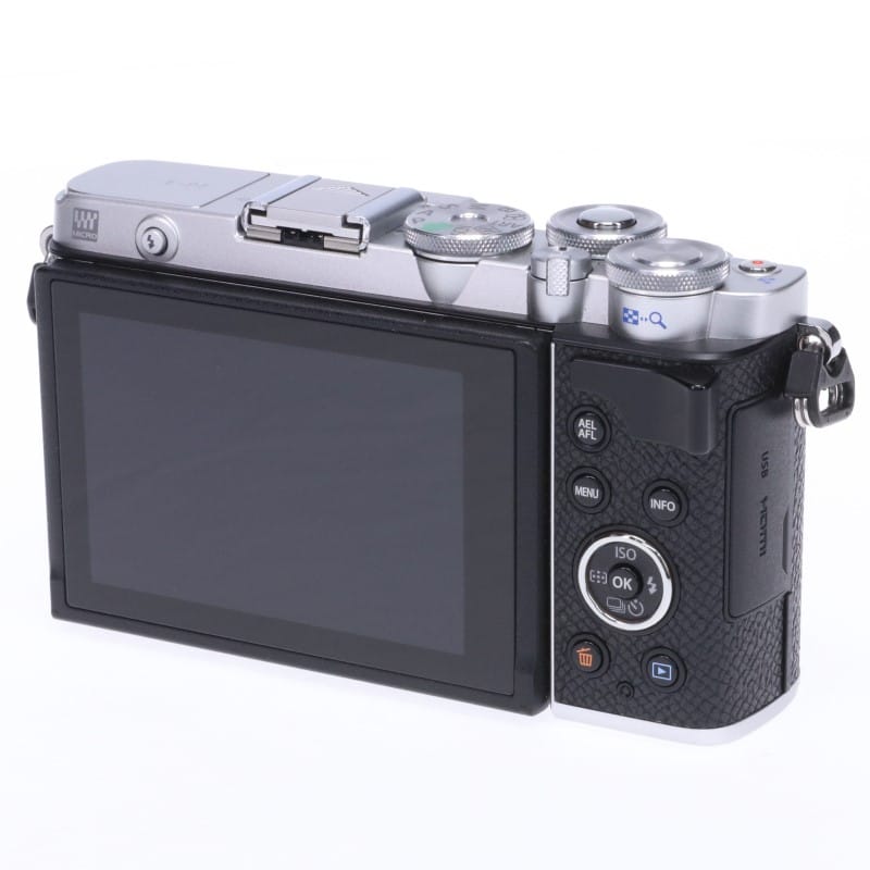 PEN E-P7 ボディー シルバー