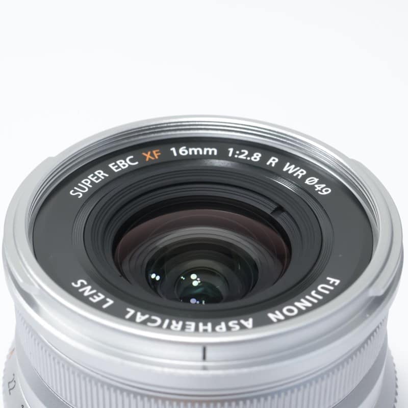 フジノンレンズ XF16mmF2.8 R WR シルバー