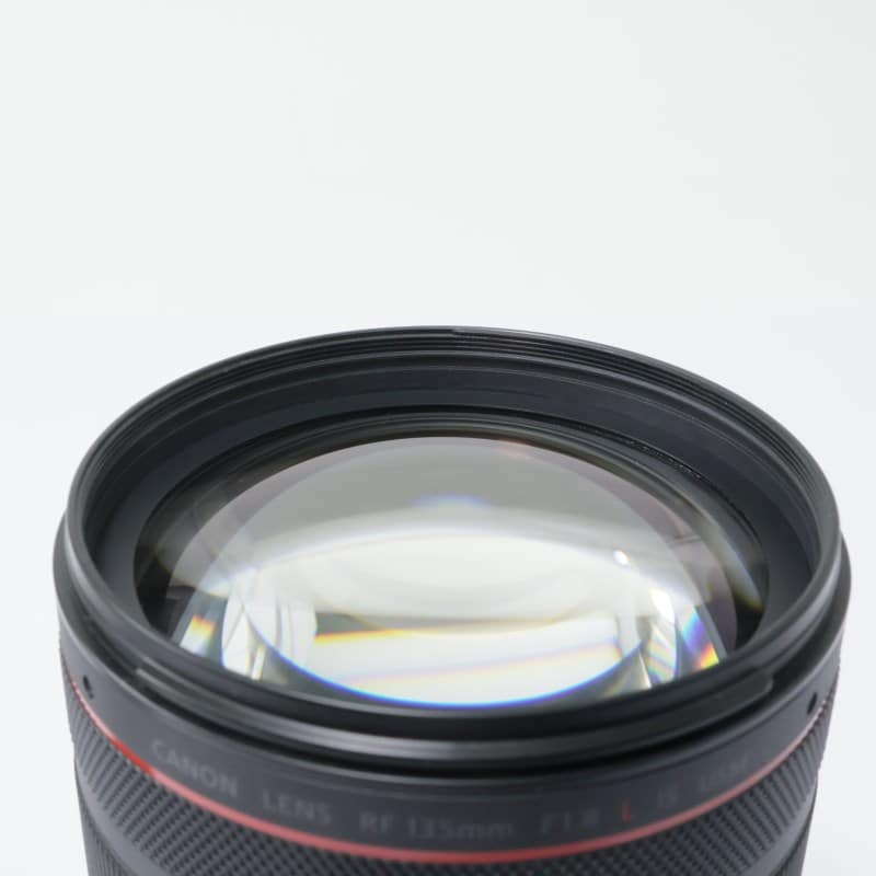 RF135mm F1.8 L IS USM
